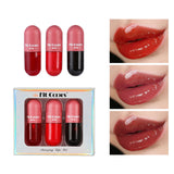 Lip plumping beauty oil for naturally enhanced lips