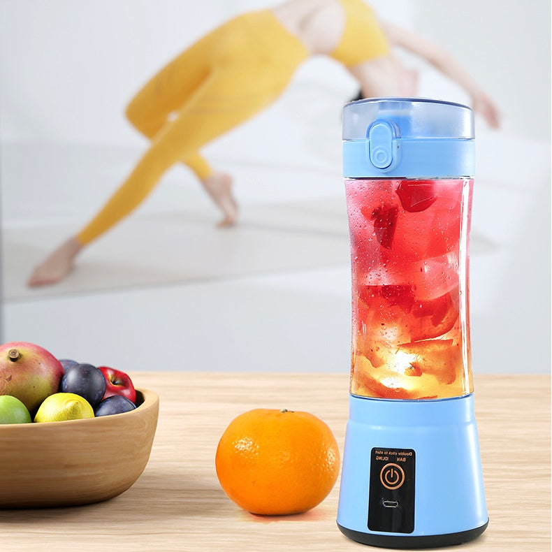 Rechargeable personal blender for fruit smoothies