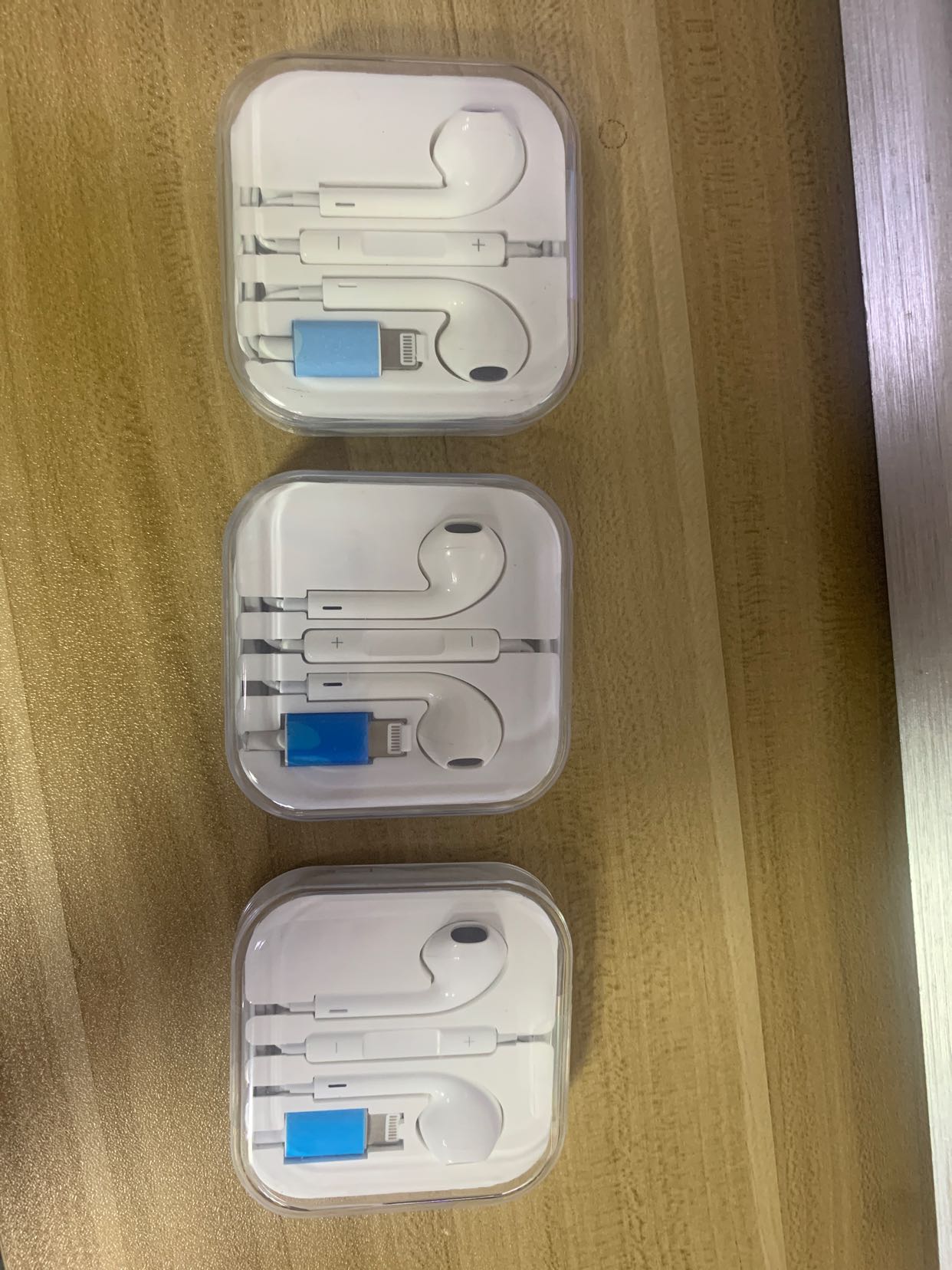 Wired Lightning Headphones Compatible with iPhone, iPad and iOS Devices for Music and Calls